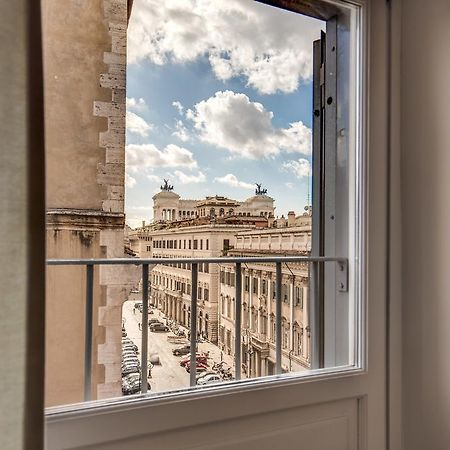 Appartamento Con Vista Sul Vittoriano Rom Exterior foto